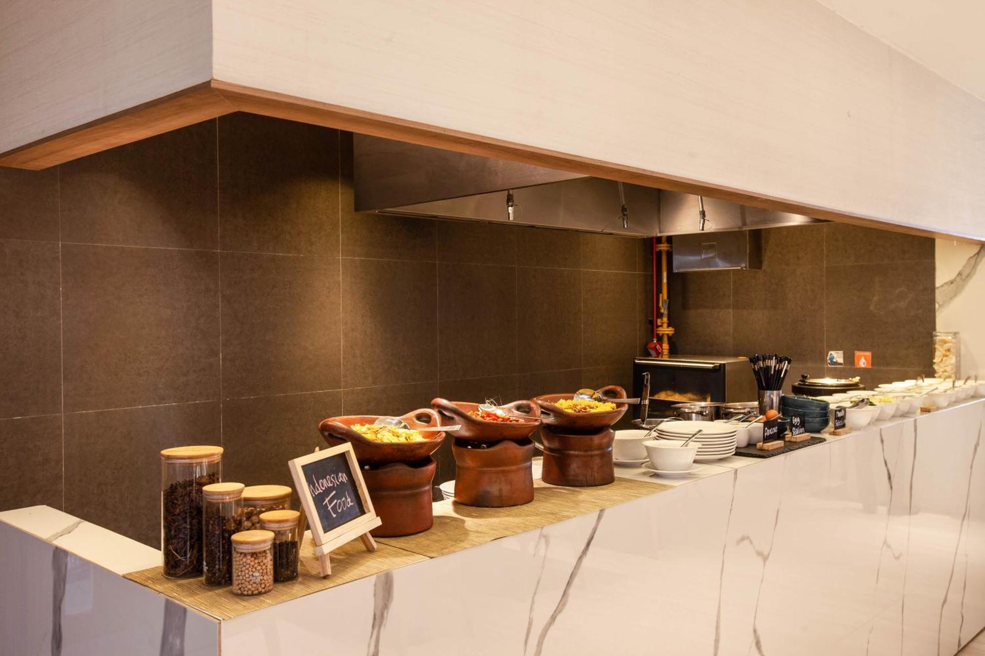 Aparthotel Oakwood Pik Jakarta