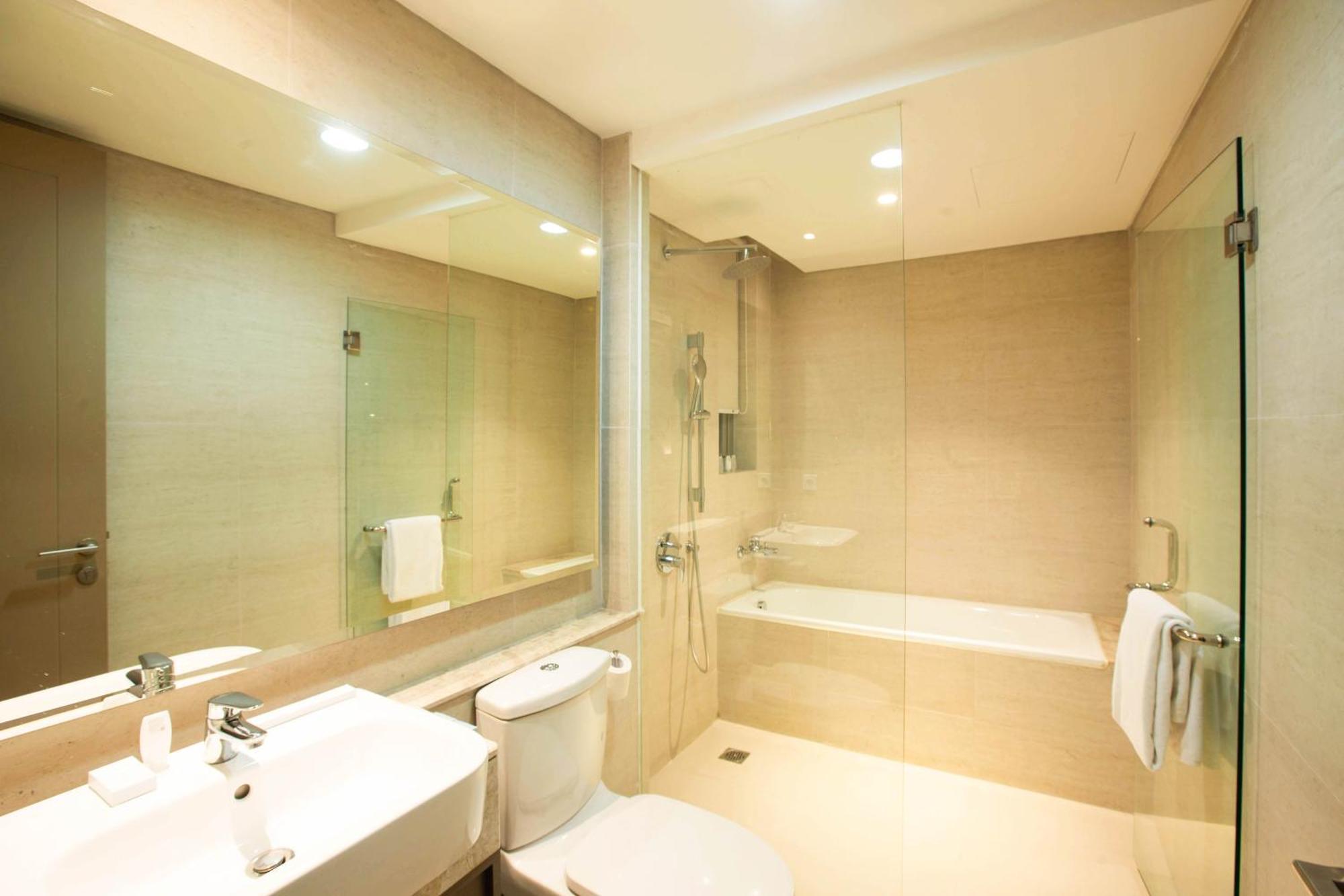 Aparthotel Oakwood Pik Jakarta